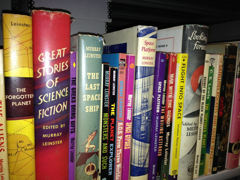 Illustration for article titled Save 1,100 vintage science fiction books from destruction!